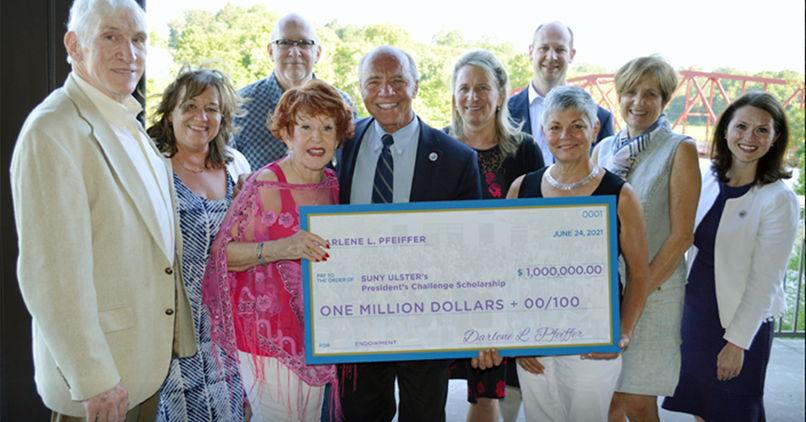 Front Row, from left: Paul DeLisio, Executive Director Lorraine Salmon, Darlene Pfeiffer, Dr. Alan Roberts, Linda Bradford, Foundation Board Chair Laurel Sweeney, Donna Croce, Chief of Staff Jenn Zell. Back Row, from left: Trustee Emeritus Tim Sweeney, Patrick Zell.